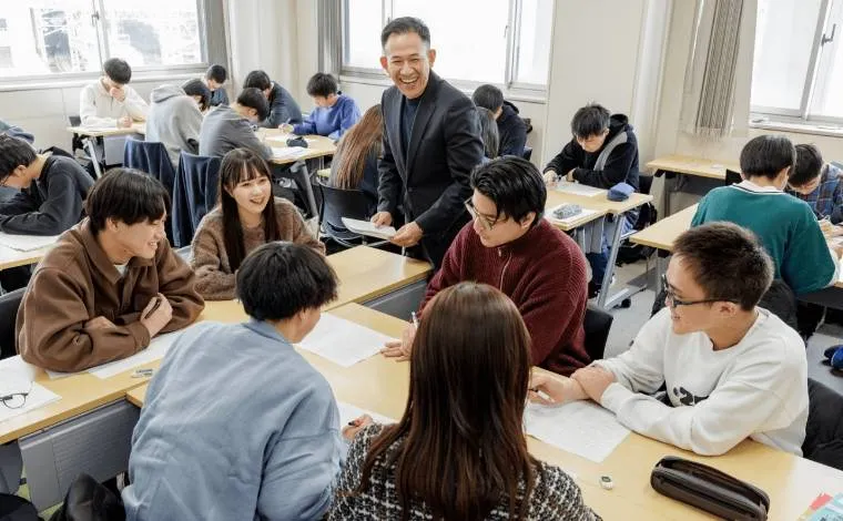 クラスメイトと相談・会話OK！